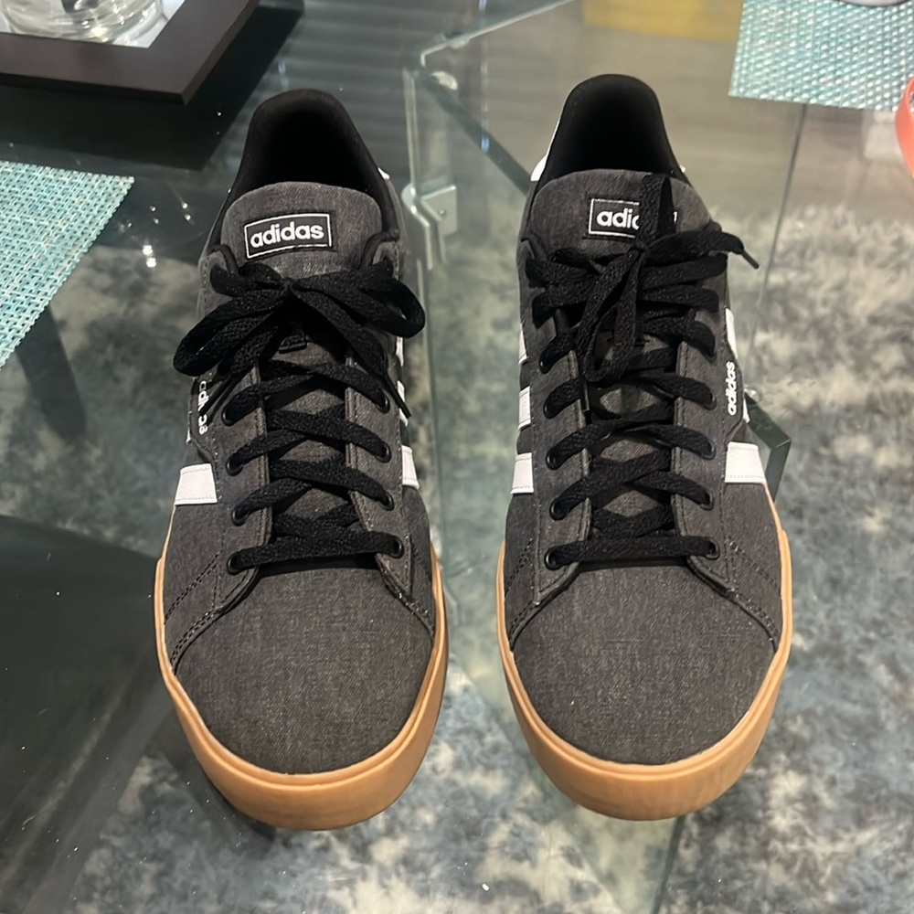 Daily 3.0 Adidas. Washed Canvas Upper. Size 11 1/2 - image 1